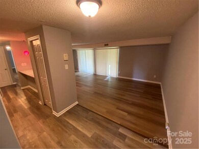 9409 Old Concord Rd unit B, Charlotte, NC 28213 - photo 4