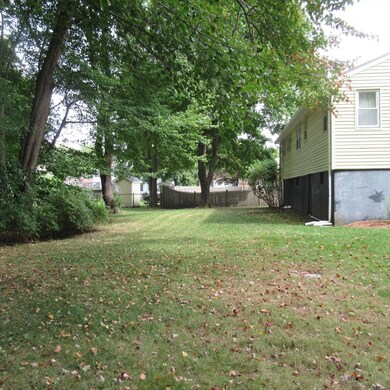 16 Mansfield St, Peabody, MA 01960 - photo 7