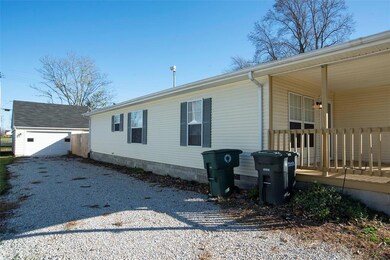 1602 S Biltmore Ave, Muncie, IN 47302 - photo 5