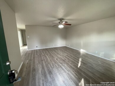 5735 Spanish Flat, San Antonio, TX 78222 - photo 4