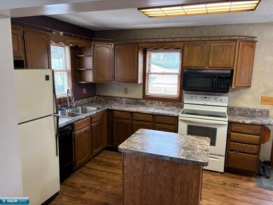 2530 2nd Ave E, Hibbing, MN 55746 - photo 6