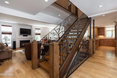 4240_spruce_way_interior_stairway