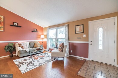 141 Penns Grant Dr, Morrisville, PA 19067 - photo 7