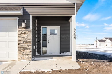 7203 28th St S, Fargo, ND 58104 - photo 2