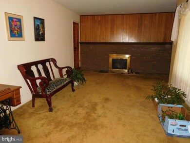 1717 Chateau Ct, Fallston, MD 21047 - photo 7