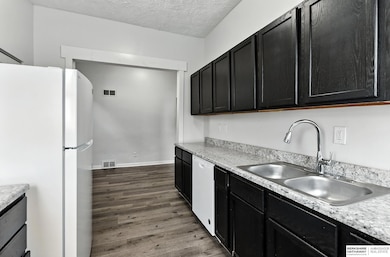 914 N 40th St, Omaha, NE 68131 - photo 7