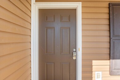 4-web-or-mls-106 Lear Ct Exterior-4