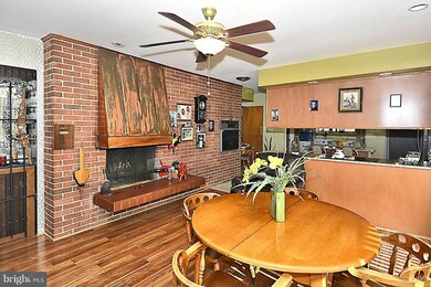 901 Orchard Way, Silver Spring, MD 20904 - photo 7