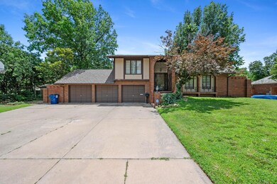 7911 E Donegal St, Wichita, KS 67206 - photo 4