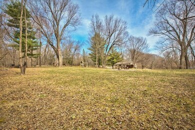 1276 Skylark Dr, Cedar Rapids, IA 52403 - photo 3