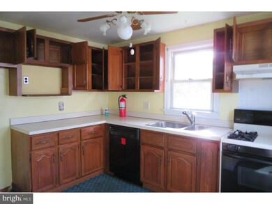 213 Greenwich Ave, Paulsboro, NJ 08066 - photo 7