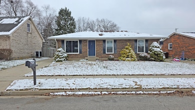 1033 Wedgewood Rd, Lexington, KY 40514 - photo 2