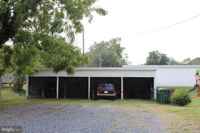 125 N Hawksbill St, Luray, VA 22835 - photo 2