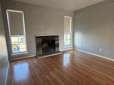 4110 Faith Rd unit Apartment 19, Wichita Falls, TX 76308 - photo 2