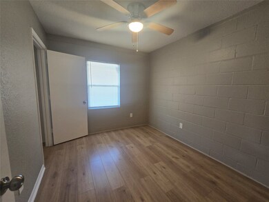 4217 Sealy St unit 10, Galveston, TX 77550 - photo 4