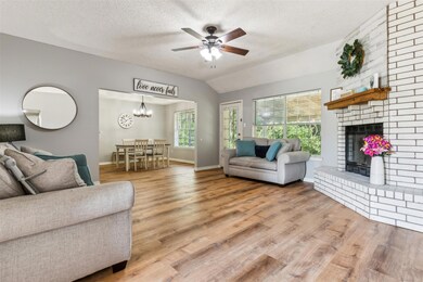 618 Pine Bluff St, Cleburne, TX 76031 - photo 7