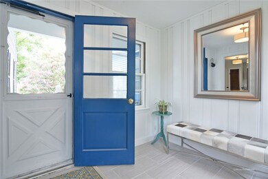 11 Bellevue Dr, Cranston, RI 02920 - photo 5