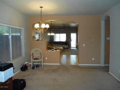 FORMAL DINING/FAMILY ROOM