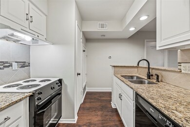 837 Wax Myrtle Ln, Houston, TX 77079 - photo 7