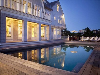 Swimming Pool/Hot Tub/Sauna.