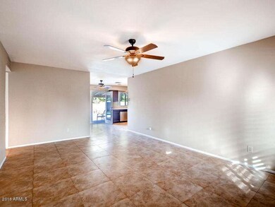 2302 W Chilton-MLS_Size-003-2-Living Roo