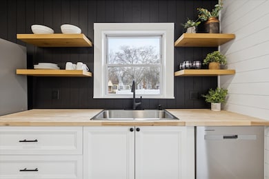 1741 Fayette Ave, Beloit, WI 53511 - photo 4