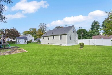 37 Stanhope Rd, Springfield, MA 01109 - photo 6