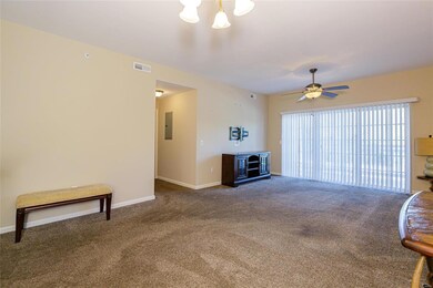 Living Room/Dining Area