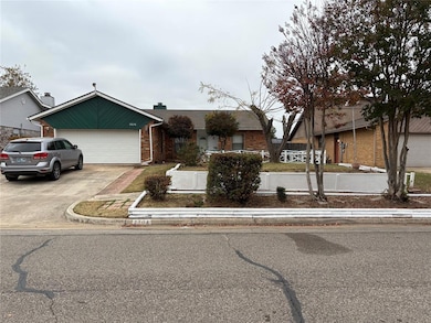 1404 Peach Tree Ln, Norman, OK 73071 - photo 2