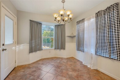 2412 Driftwood Dr, Bryan, TX 77803 - photo 7