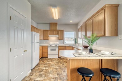 924 S Diamond St, Nampa, ID 83686 - photo 3