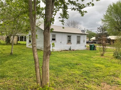 517 Mcknight Ave, West Fork, AR 72774 - photo 3