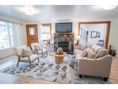 2346 Monroe St, Eugene, OR 97405 - photo 3