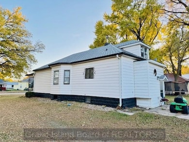 1105 17th St, Central City, NE 68826 - photo 2