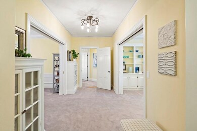 986 Memorial Dr unit 304, Cambridge, MA 02138 - photo 4