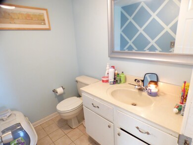 1 Alameda Ct, Eatontown, NJ 07724 - photo 6