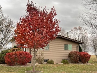 10554 N Ave, Maynard, IA 50655 - photo 5