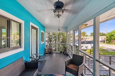 2434 Lincoln St, Hollywood, FL 33020 - photo 5