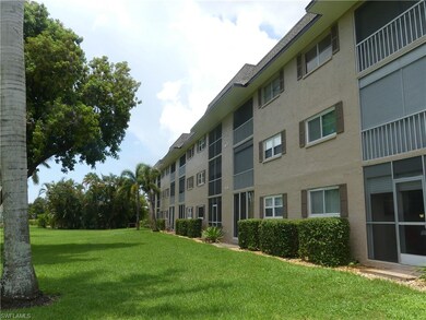 5467 Rattlesnake Hammock Rd unit 303C, Naples, FL 34113 - photo 2