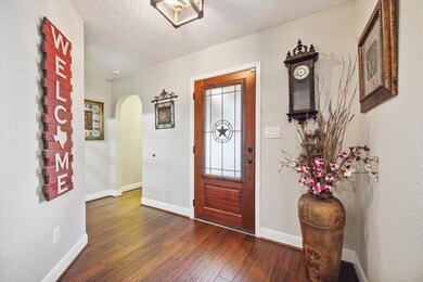 315 Bayou End Cir, Alvin, TX 77511 - photo 6