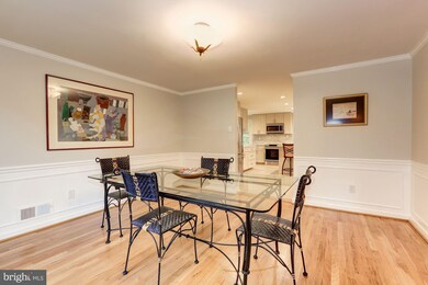 8826 Cold Spring Rd, Potomac, MD 20854 - photo 6