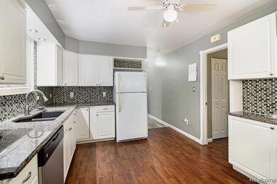 5613 Bedford St, Dearborn Heights, MI 48125 - photo 7