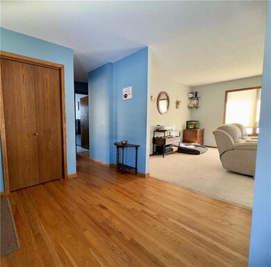 3227 Hull Ave, Des Moines, IA 50317 - photo 2