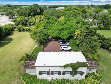 20701 SW 216th St, Miami, FL 33170 - photo 5