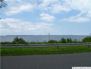 362 Bayview Dr, South Amboy, NJ 08879 - photo 2