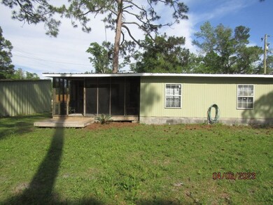 711 NW 4th St, Carrabelle, FL 32322 - photo 6