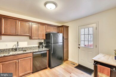 7559 Kimberton Ct, Manassas, VA 20111 - photo 5