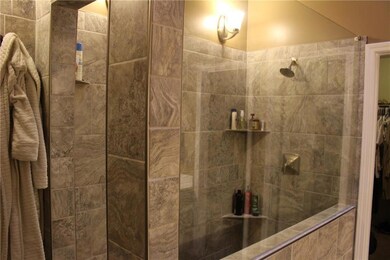 1112 Rotherham Ln, Beech Grove, IN 46107 - photo 6