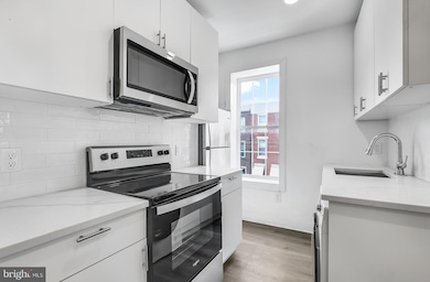 2046 E Huntingdon St unit 2F, Philadelphia, PA 19125 - photo 2