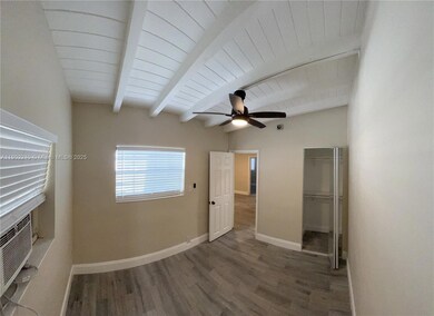 408 Hibiscus Ave unit 2, Pompano Beach, FL 33062 - photo 7